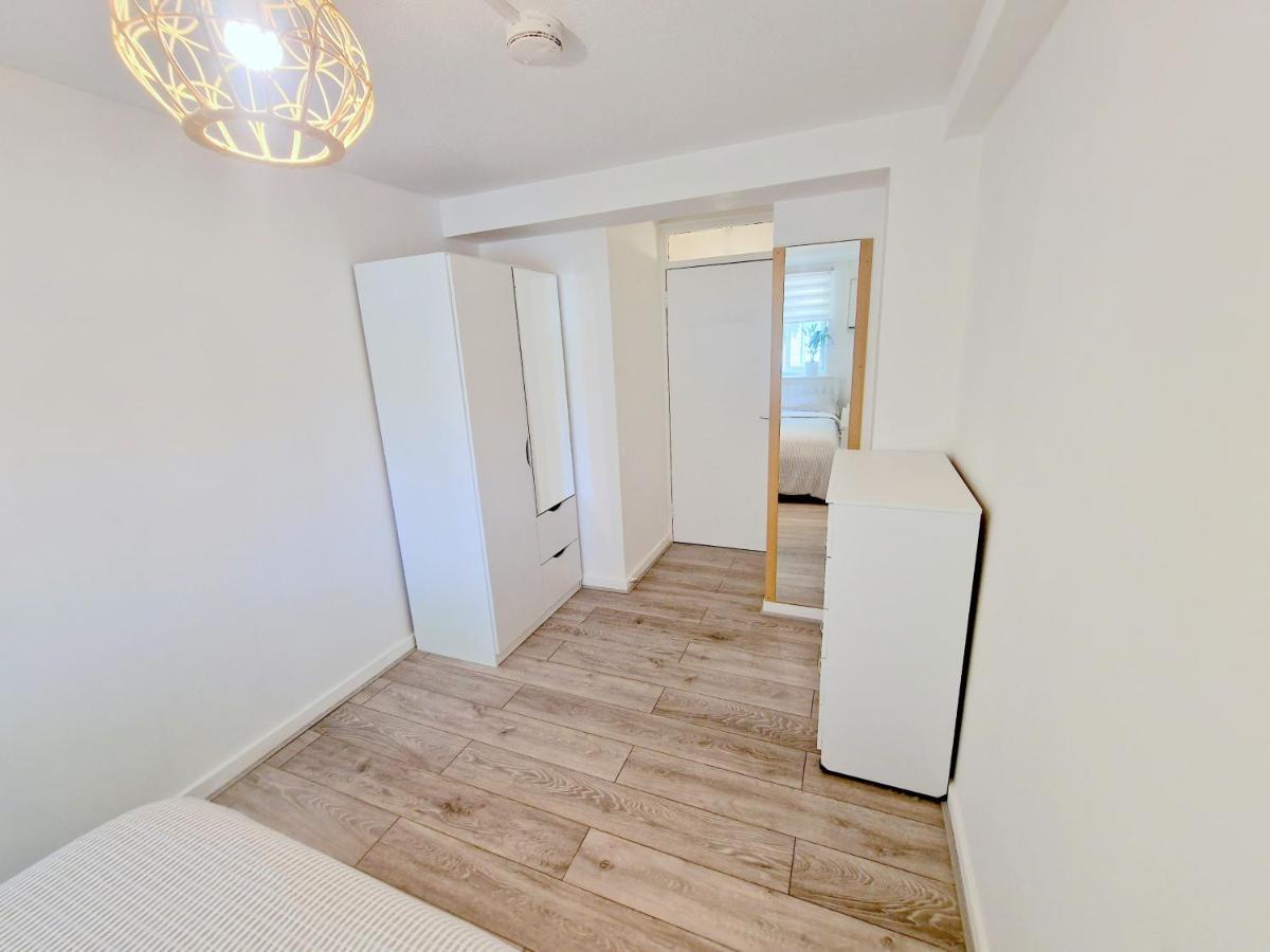 דירות לונדון Flat In Battersea, 5 Minutes From Clapham Junction Station מראה חיצוני תמונה