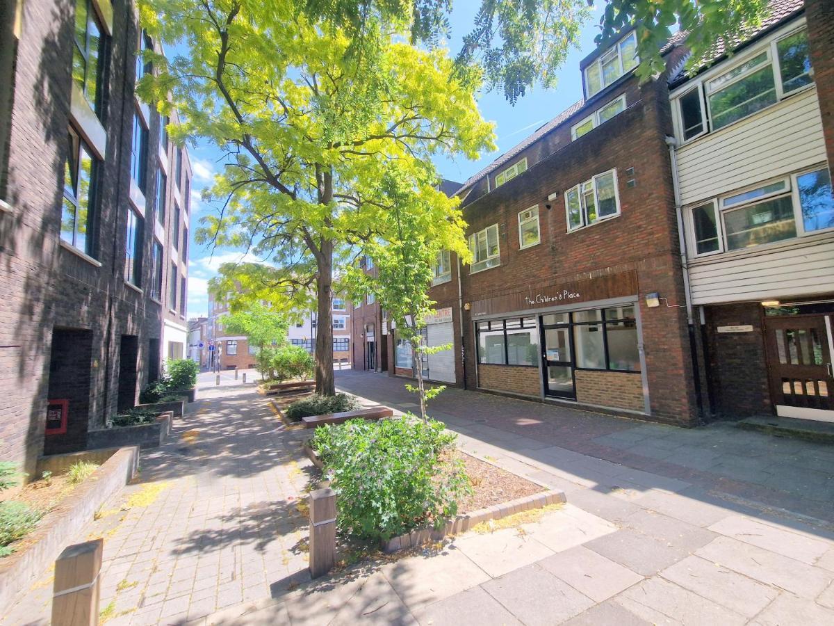 דירות לונדון Flat In Battersea, 5 Minutes From Clapham Junction Station מראה חיצוני תמונה